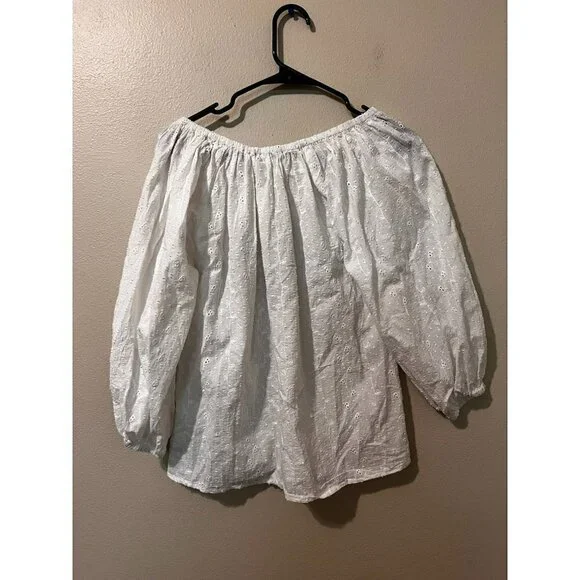 NWT Women's Joie White Eyelet Off Shoulder Top Size S - Picture 2 of 5